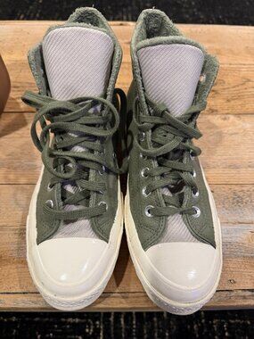 Converse Chuck Taylor All Star Leather High Tops Olive Green Faux Fur Lined